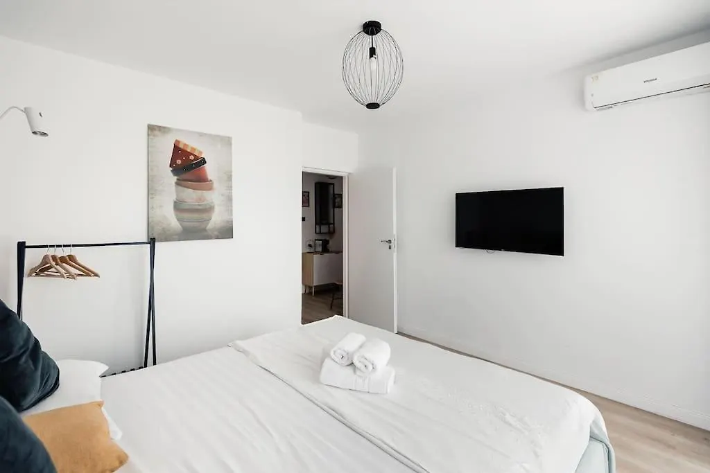 The Blue Studio - Loft Voluntari 0*,